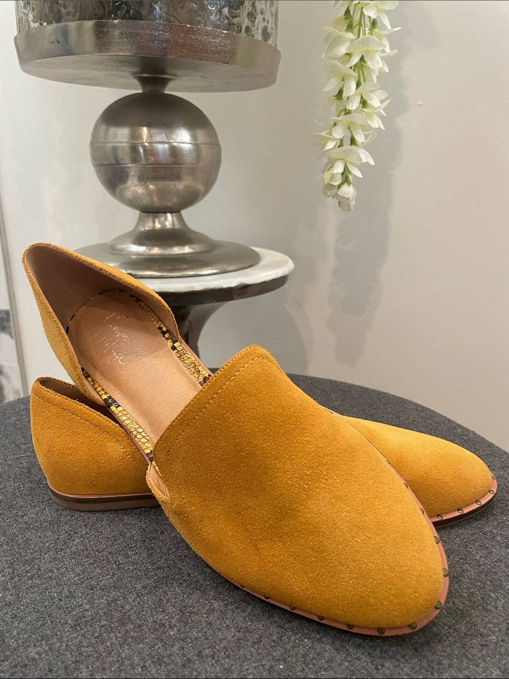Crown Vintage